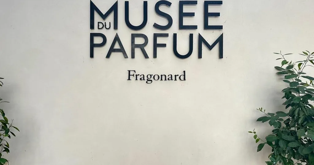 Selbstgeführte Tour durch das Palais Garnier & Parfummuseum Fragonard